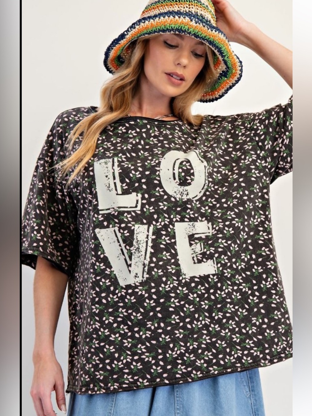 easel Black Floral "LOVE" Graphic Boxy Tee